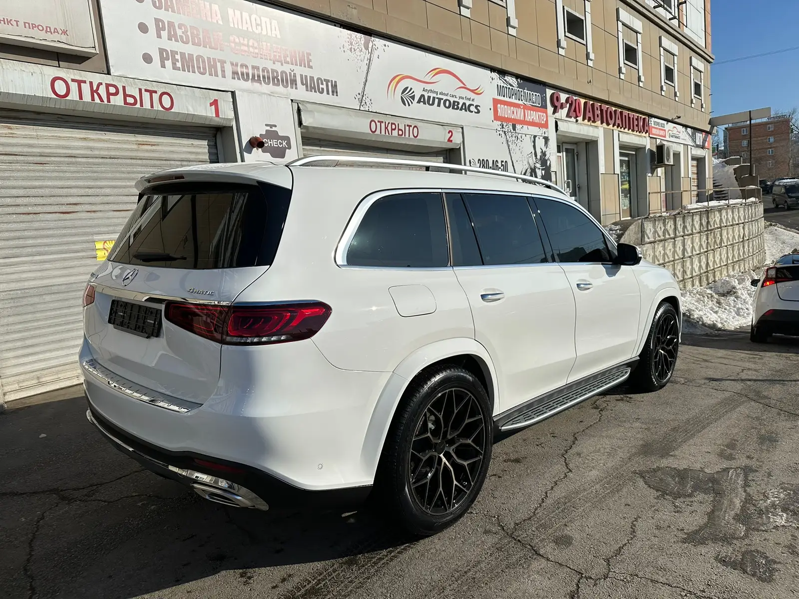 Mercedes GLS X167 на 22" кованых дисках нашего производства фото 2